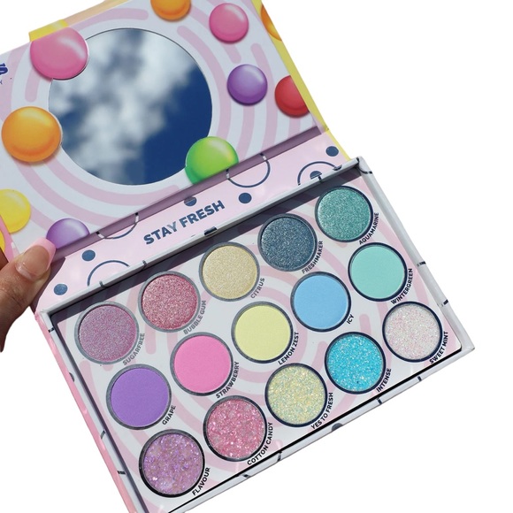 Mentos Mixed Fruit Pastel Palette - Picture 2 of 4